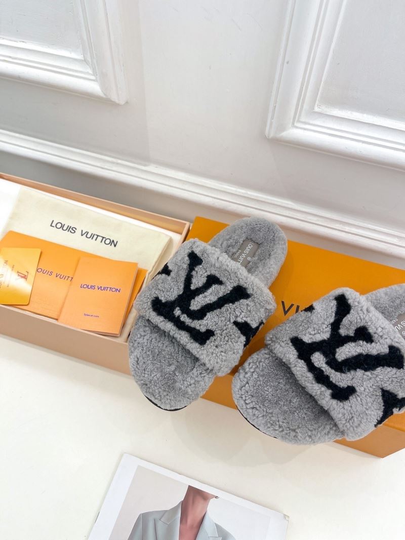 Louis Vuitton Slippers